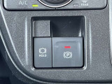ブレーキホールドスイッチ、パーキングブレーキスイッチ。