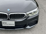 また、BMW正規認定中古車は、エマージェンシーサービスが自動付帯。24時間365日、皆様のカーライフをサポート致します。確かな安心のうえで、「駆けぬける歓び」をご堪能ください。