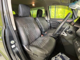 運転席シート廻りは使用感も少なく、良好な状態となっています。丁寧に使われていたことがよくわかりますね。