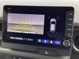 バックカメラも装備しております。車庫入れの苦手なお客様も安心!重宝してくれます!
