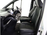 見通しのよいすっきりとした視界で、誰でも運転しやすいです。運転のしやすさは疲れにくさにも繋がりますよ♪