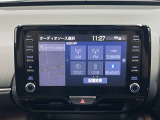 純正メモリナビを装着しています。Bluetooth(ブルートゥース)・USB接続/CD・DVD再生など使用できます。