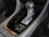 電動パーキングブレーキ・ブレーキホールドを装備してます。ホールド機能は信号待ちが多い一般道で疲労軽減になり、大好評です!
