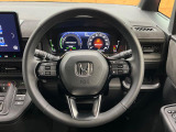 【純正革巻きステアリング】上質な革を使用することで、手にしっかり馴染みとても運転しやすいハンドルです♪