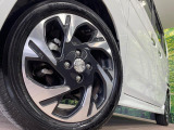 【純正15インチアルミホイール】外観にマッチした純正アルミホイールを装着しております。各種社外アルミホイールや、スタッドレスタイヤも取扱いしております。是非ご相談ください♪