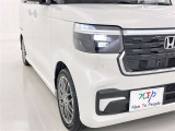 フォグランプ装着車です。暗い夜道の車両前方を明るく照らします