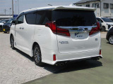 自動車任意保険・au 新規・機種変更やTS3カードも取り扱っております。auのデータ移行は無料で行っております。