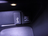 【POWEROUTLET】12V電源ソケットを設置しております。周辺機器の充電にご利用頂けます☆便利な充電用USBジャックも付いています☆