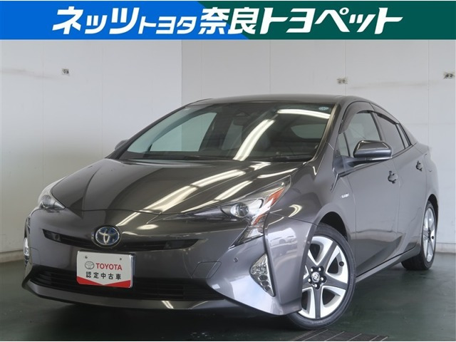 トヨタ プリウス 