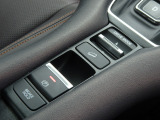 電子パーキング&ブレーキホールド機能も装備されており、より一層の安全運転をサポートいたします♪