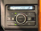 車内空調は&rdquo;AUTOエアコン&rdquo;にお任せ。運転に集中出来ますよ!