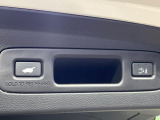 【パワーバックドア】スマートキーや運転席のボタンを押すだけでリアゲートが自動で開閉します!荷物を持っている時や、高い位置にあるバックドアを閉める際に便利な機能です♪