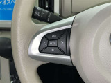 ステアリングスイッチ装備!運転しながら手元でオーディオの操作などができます。