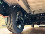 お車を安心してお乗りいただく為には、足回りの定期点検が欠かせません。サービスサポート(有償保証)では無料点検もご提供しており、安心のカーライフをお過ごしいただけるサポート体制が整っています。
