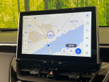 【10.5インチナビ】高級感とインパクトのある大画面ナビを装備。各種オーディオ操作はもちろん、スマホ連携もできる利便性の高いナビです♪