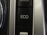 ECO MODEは、燃費向上を目的とした運転支援機能です。より環境に優しい走行が可能になります。
