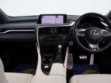 当社の車両は、オークションなどで高評価のお車を厳選して仕入れています。第三者鑑定やオークション評価4点以上にこだわっており、内外装共に状態の良いお車です。是非ご覧になってください。