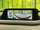 【全方位モニター】専用のカメラにより、上から見下ろしたような視点で360度クルマの周囲を確認することができます☆縦列駐車や幅寄せ時に活躍してくれます♪