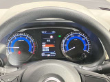 運転席からの視界が左右に広く隅々まではっきりと見えます!クルマの前端も把握しやすく安心です!