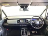フロントガラスが大きく、ワイドな視界で運転もしやすくなるように設定されています。