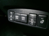 ハンドルヒーター、運転席・助手席にはシートヒーターが付いております!USB電源も付いています!