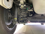 お車を安心してお乗りいただく為には、足回りの定期点検が欠かせません。サービスサポート(有償保証)では無料点検もご提供しており、安心のカーライフをお過ごしいただけるサポート体制が整っています。