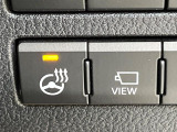 【ステアリングヒーター】冬場に冷たくなりやすい革巻きステアリングを、スイッチ一つで素早く適温に!エアコンよりも早く温まってくれるので、寒い日の運転も快適になりますね♪