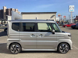 横からのデザインもスタイリッシュでかっこいいですね!