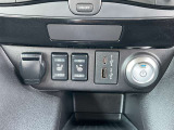 運転席と助手席のシートヒーター・USB電源ソケット。タイプAと、タイプCが各一個装備されています。