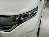LEDヘッドライトは、点灯の瞬間から最大光量を発揮し、突然暗くなるトンネルなどでの安定感を高めます。