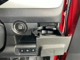 運転席ドリンクホルダーです。