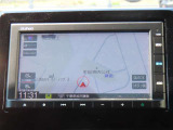 【 ホンダ純正ギャザズ・VXM-215Ci 】ホンダ純正の9インチメモリーナビが装備されています。