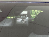 【ドライブレコーダー】ドライブレコーダー装備!走行中はもちろん、あおり運転や事故に遭遇した際、映像で記録し、万一のリスクに備えます。※記録用SDカードはお客様ご自身でご準備いただく必要があります。