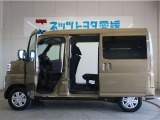 狭い駐車場やショッピングセンターで隣のお車にドアをぶつけてしまいそうになった経験がありませんか??スライドドアなら隣を心配することなく、快適に乗り降りできますよ♪
