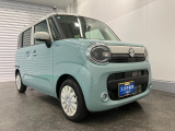 大きなフロントガラスで死角が少なく見晴らしが良いので、運転や駐車もしやすいです。