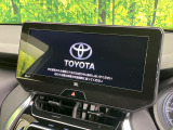 【12.3インチワイドナビ】高級感とインパクトのある大型ワイドナビを装備。各種オーディオ操作はもちろん、横長ワイド画面でのマップ2分割表示など、利便性も高いナビです♪