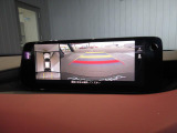 360&deg;ビューモニターを搭載しています。コーナーセンサーと合せてお使いいただくことで、安全、安心にお車の取り回しを行っていただけます。