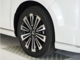認定中古車では、厳しいHonda認定基準をクリアした厳選されたHonda認定中古車のみ、取り扱っております。「ご購入前の安心」「納車後の信頼」を車両と一緒に提供しております。