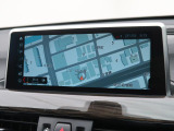 【純正ナビゲーション】BMWのナビゲーションは操作性も良く、詳細な地図情報と交通状況を見やすく表示し、快適なドライビングをサポートしながら目的地までナビゲートします。