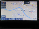 純正ナビを装備。タッチパネル式で使いやすく、お出かけもラクラクです。