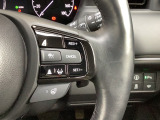 ステアリングスイッチでオーディオ各種操作が可能で、運転に集中できます。安心・安全・快適なドライブをお楽しみいただけます。
