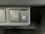 シートヒーター付きです!スイッチを押せば数秒で座面と背もたれが暖かくなり、寒い時期には嬉しい装備です!