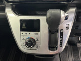 オートエアコンで操作も簡単です♪寒い冬も暑い夏でも車内快適!