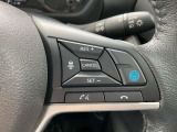 ハンドルの右側に、プロパイロットのコントロールのスイッチがついております。