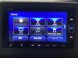 メモリーナビにフルセグTV機能あり。 ドライブや旅行に欠かせない装備です。