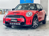 ◆LIBERALAは、輸入車選びの新たなスタイルを提案するインポート・セレクト・ブランドです。オーナー様となる方がクルマから直接感じる感性を第一にした、最良の一台との出会いをコーディネートいたします。