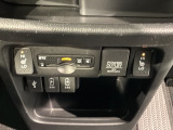 フロント両席にはシートヒーターが付いています!寒い日に便利な装備ですね。