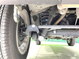 お車を安心してお乗りいただく為には、足回りの定期点検が欠かせません。サービスサポート(有償保証)では無料点検もご提供しており、安心のカーライフをお過ごしいただけるサポート体制が整っています。