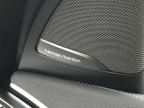 ハーマンカードンのカースピーカーは良質な音を届けると同時に、その先にある車内空間における上質な&ldquo;音楽体験&rdquo;も提供している。