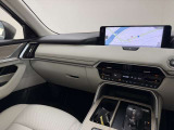 【展示車の状態】展示車は全て、マツダ車のエキスパートが、基本性能に関わる箇所を徹底的に点検。外装や室内に関しても、細部にいたるまで、しっかり清掃・洗浄を実施しています。